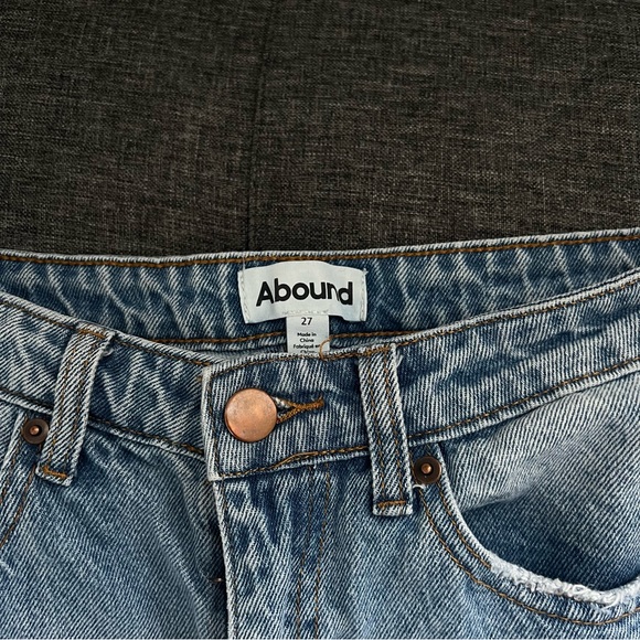 WOMENS RIPPED JEANS - Picture 2 of 4